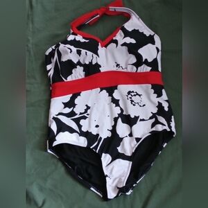 Unbranded Swimsuit Women Large Black, White And Red Floral One Piece Beach Pool